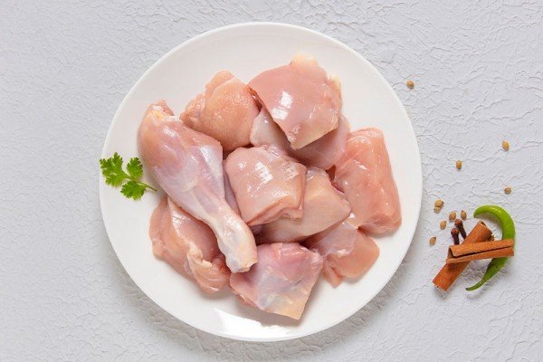 CHICKEN CURRY CUT( WITHOUT SKIN ) (500GM)
